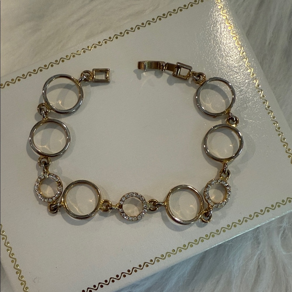 Elegant Gold and Silver Circle Bracelet